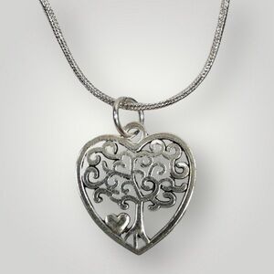 Jewelry Tree of Life Heart Necklace 18” Real Silver Chain Silver Plated Heart!